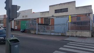 Bâtiment à usage industriel à Calle de villabañez 70. Nave de 100m2 en pajarillos altos, calle villabáñez