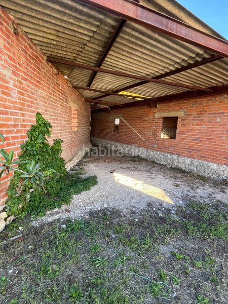 Foto b8e524af-899c-43be-ada3-8f86af574304. Casa amb calefacció a Parrilla (La)