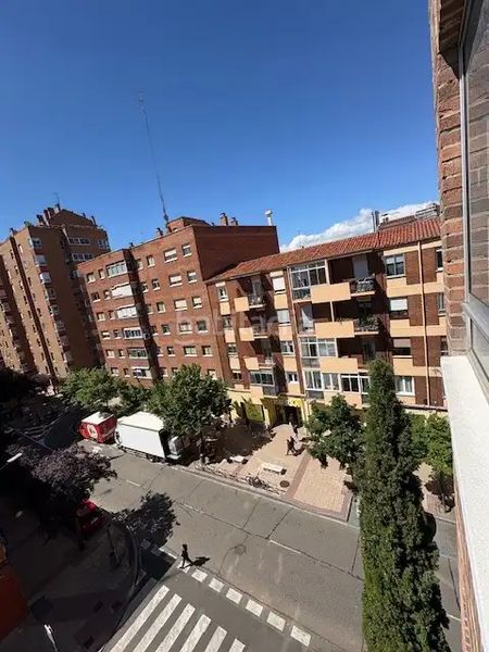 Foto 13758c75-5a9b-4a11-8e33-e365784566b2. Pis amb calefacció aparcament a Plaza de Toros Valladolid