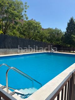 Foto 5898fb9a-94fe-487a-9dae-0644c0eb12f4. Pis amb calefacció aparcament piscina a Huerta del Rey Valladolid