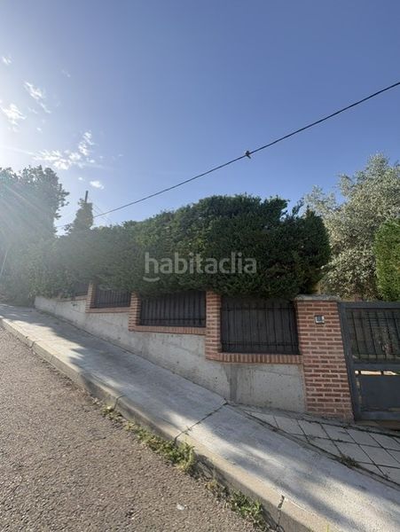 Foto 7bb41963-4ef8-4971-9699-915d17df9af9. Casa aparellada amb calefacció a Simancas