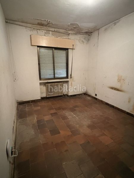 Foto bcede129-f394-47d4-8a20-f4d0a722da69. Casa aparellada amb calefacció a Simancas