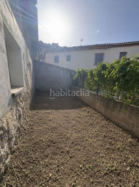 Foto ed5cf4df-dd9a-4cf5-a887-70997e107f73. Casa aparellada amb calefacció a Simancas