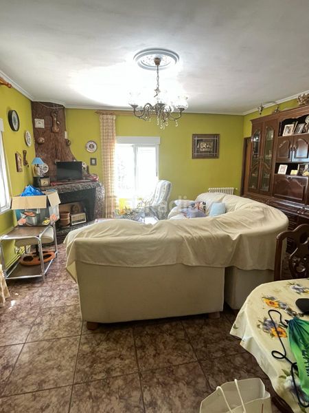 Foto 5ff630a6-0e7f-40f9-8978-3395024d0a43. Casa amb calefacció piscina a Tudela de Duero