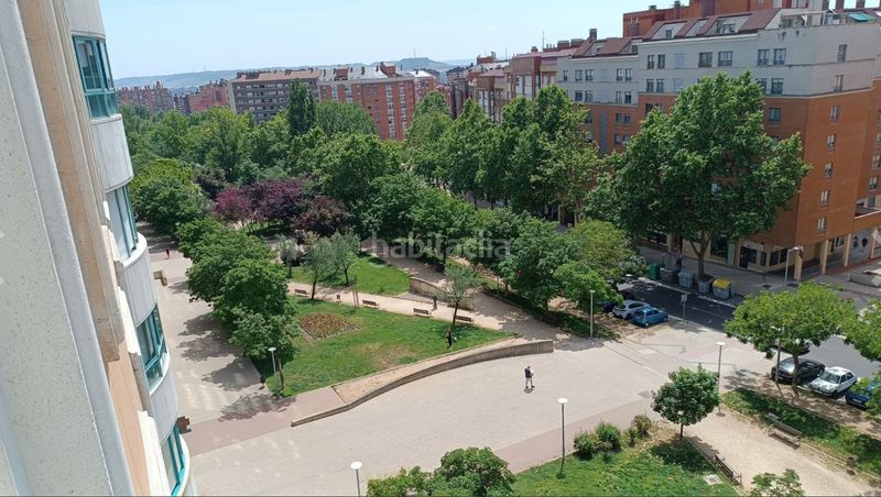 Foto a2ce8f56-cc26-46ab-a431-af583929c060. Pis amb calefacció aparcament piscina a Parquesol Valladolid