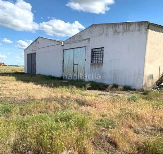 Foto d7288120-cd39-4948-a319-2cf2f3d93a32. Bâtiment à usage industriel dans Valdestillas