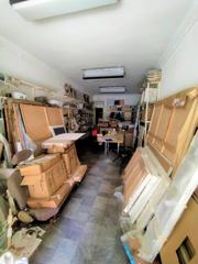 Local Comercial en Calle Trepador