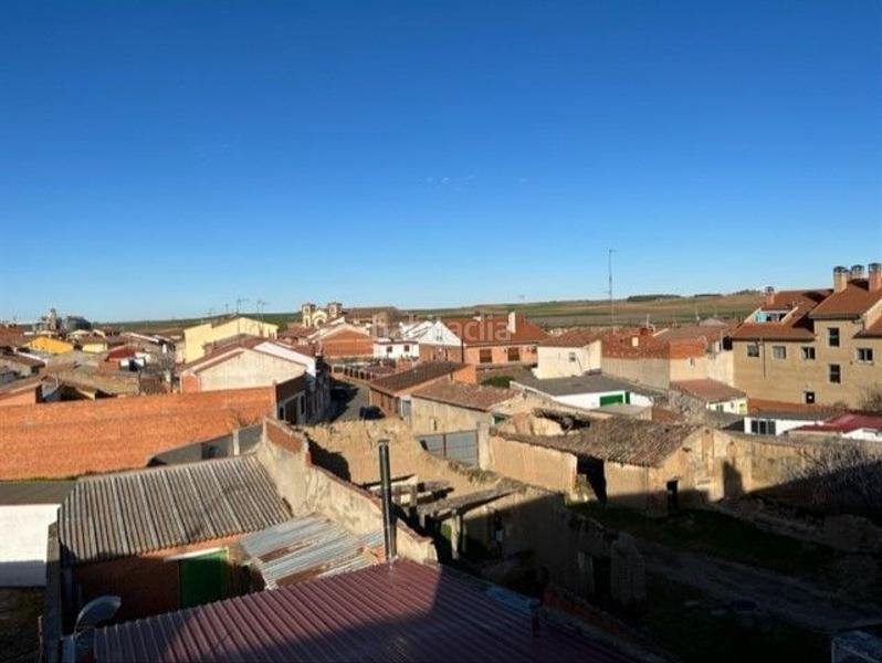 Foto 0bbd78fb-b643-4ad6-a237-62c90156f3ab. Edifici a Nava del Rey