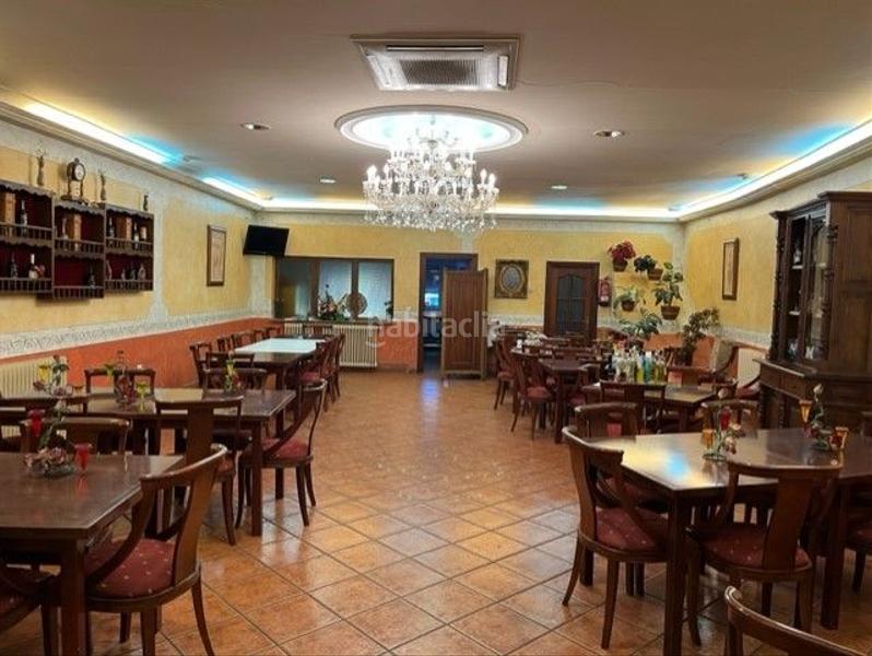 Foto 4d6b54c1-e349-41bd-8748-ef3610d7e884. Edifici a Nava del Rey