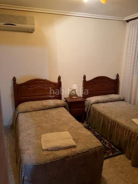 Foto 79ab8cd4-c9b0-4a80-a70a-863170fb019c. Edifici a Nava del Rey