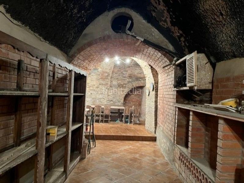 Foto cac4a312-aaa0-4edb-ae97-bd6c47c3e31d. Edifici a Nava del Rey