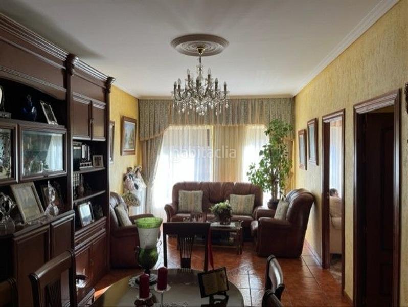 Foto f75d01d1-f058-4859-958a-9ecda517162f. Edifici a Nava del Rey