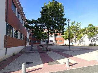 Appartement à Del manto. Piso en venta en pueblo, 2 dormitorios.