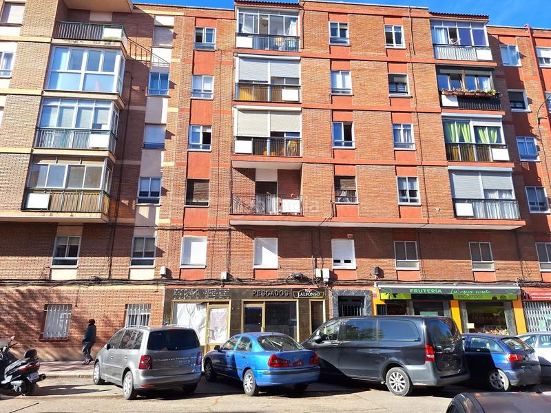 Foto 3057032d-6688-44b3-bc53-5d67a6400ffe. Rent business premise in cardenal cisneros 23 in Rondilla Valladolid