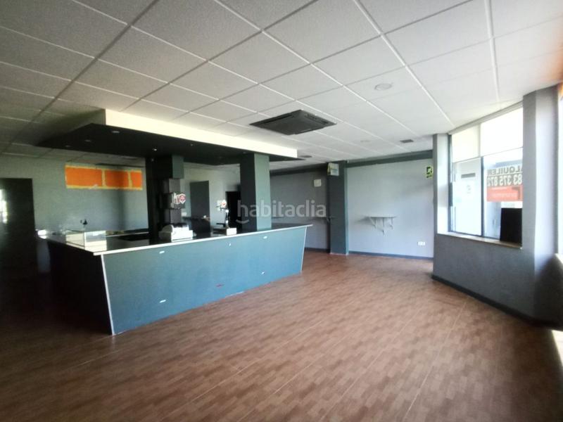 Foto c54a04d9-1e65-4ea8-ab1a-45a031109ba3. Rent business premise in juan garcia hortelano 39 in Valladolid