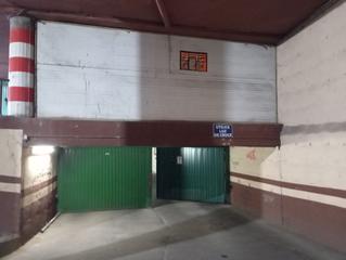 Autoparkplatz in Campo Grande. Garaje en venta en estaciones.