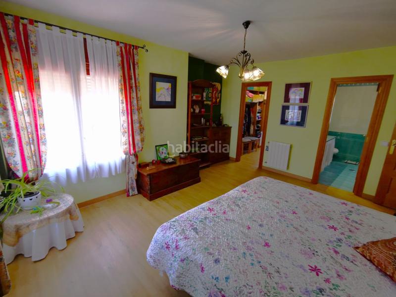 Foto 5c1df8a3-3491-431d-9dc0-74710e547859. Chalet con riscaldamento parcheggio in La Vega Arroyo de la Encomienda