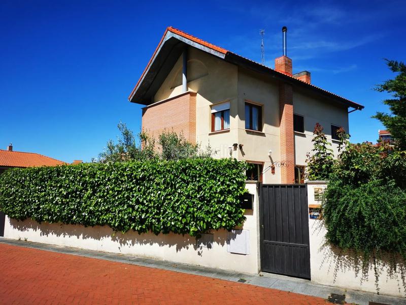 Foto 9e645459-659c-4ebe-a787-1884f691a89f. Chalet con riscaldamento parcheggio in La Vega Arroyo de la Encomienda