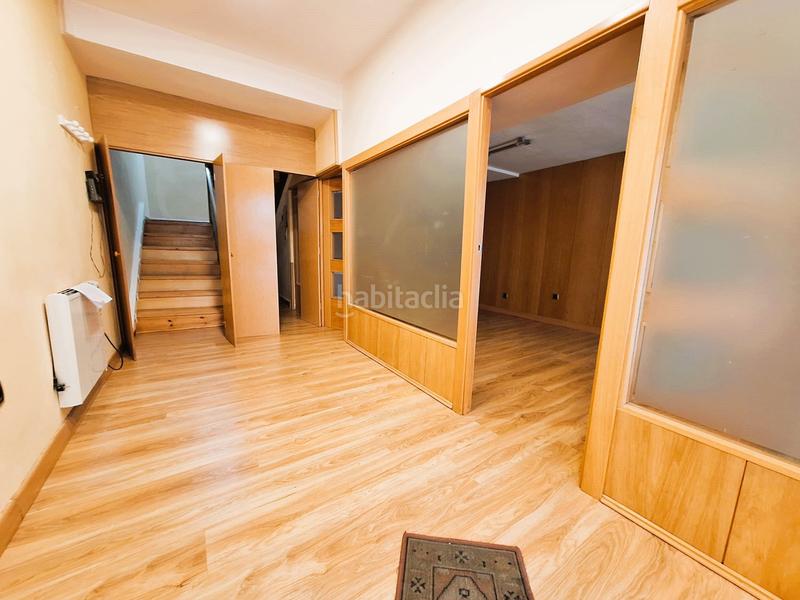 Foto 1dae3bee-653a-414c-9775-a6beafeed4af. Alquiler local comercial local com. en alquiler en Circular, 3 despachos. en Valladolid