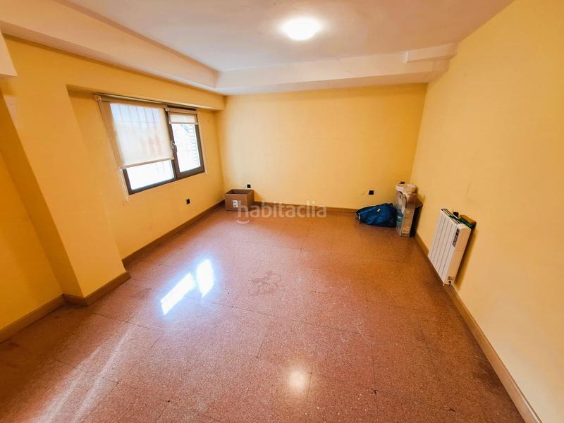 Foto 053c6059-ab54-4bff-964f-017d3f631c86. Lloguer local comercial a Circular Valladolid