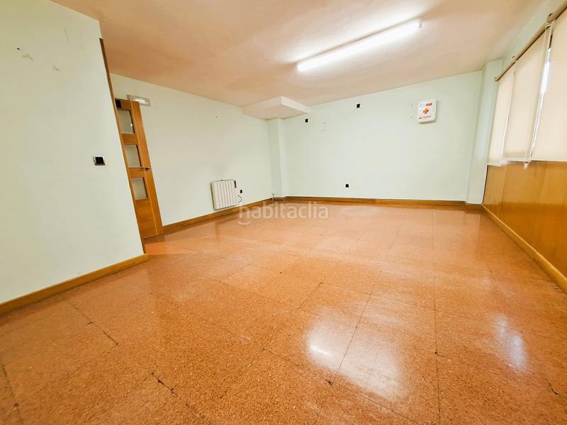 Foto 32fdd689-ce64-474d-bde8-d092fe1d1238. Location local commercial dans Circular Valladolid