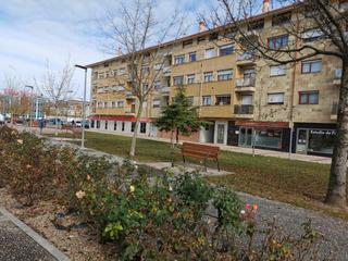 Alquiler Piso en Francisco de vitoria 16. Piso en alquiler en la vega, 2 dormitorios.