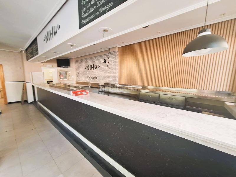 Foto 5394f29a-16d8-4164-a928-d1e005f99ac0. Location local commercial dans mirabel 68 dans Rondilla Valladolid