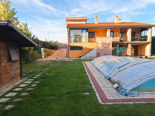 Xalet en Adaja. Chalet en venta en villanueva de duero, 3 dormitorios.