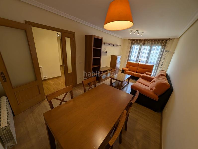 Foto c1aaf2ca-2dcd-4a49-8c75-70b41a0649a7. Alquiler piso  en alquiler en villa del prado, 2 dormitorios. en Valladolid