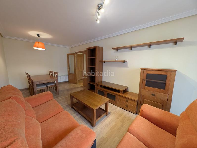 Foto c8089cb4-716d-4567-9c8b-46a36c655d63. Alquiler piso  en alquiler en villa del prado, 2 dormitorios. en Valladolid