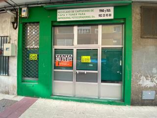 Local Comercial en Calle Quebrada 16