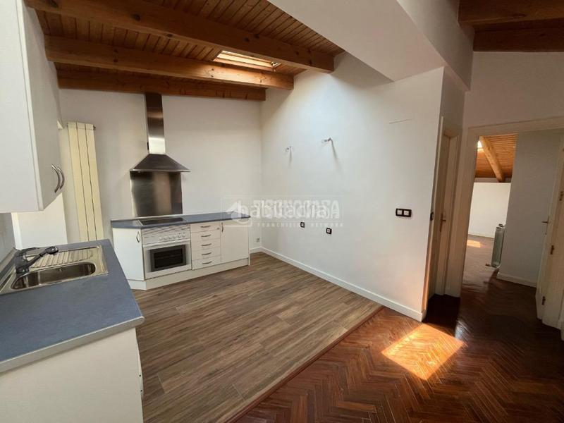 Foto 01ea45db-6cc6-4353-93da-aba827bf5e5c. Piso  en venta en Barrio del Ave Zaragoza