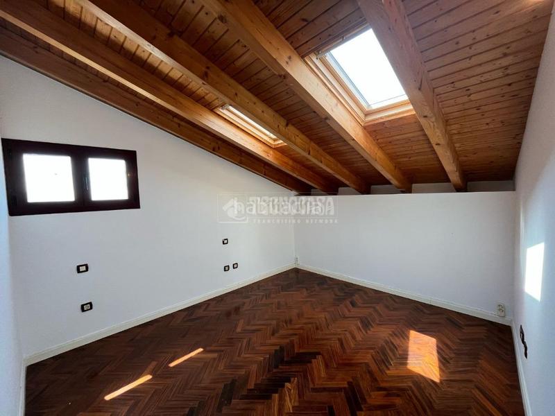 Foto b873c2c6-34ae-4ef2-b744-aee9f07fc8bd. Piso  en venta en Barrio del Ave Zaragoza