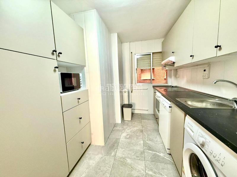 Foto 85449b1e-e81e-4801-89dc-af7c910ec1d0. Flat with heating in Barrio del Ave Zaragoza