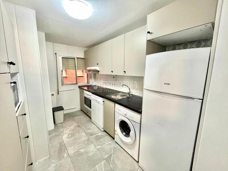 Foto a914c367-9915-4f0d-8924-b4446ff468e3. Flat with heating in Barrio del Ave Zaragoza