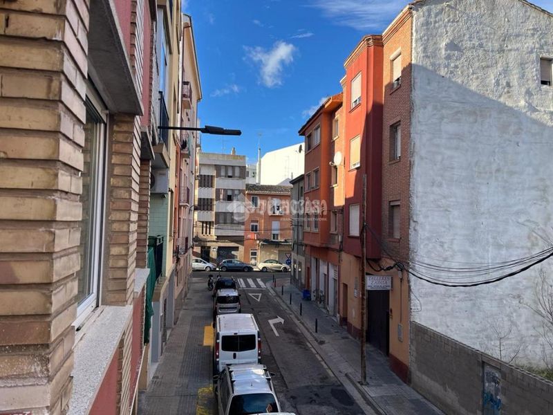 Foto a36821a6-29b0-4353-88f9-75d76542e825. Pis amb calefacció a Barrio del Ave Zaragoza