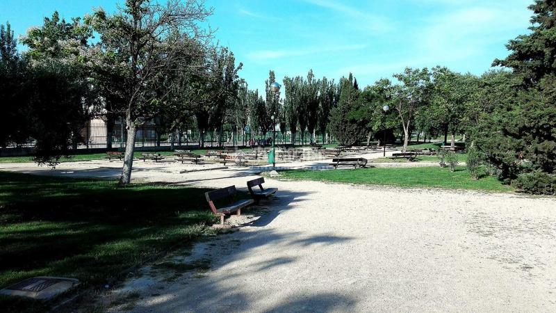 Foto 714f3b71-ea58-4711-a8bb-23fc025da17d. Location local commercial dans Grancasa Zaragoza