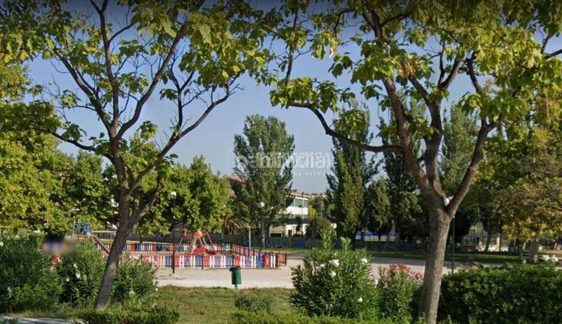 Foto 89c54ac4-cfb7-4147-91fd-76f67968f520. Location local commercial dans Grancasa Zaragoza