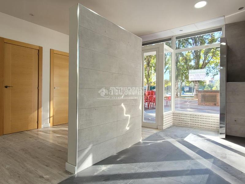 Foto 4cb15a71-c9c5-4a5e-b656-7c7308b246ef. Alquiler local comercial  en alquiler en Zaragoza