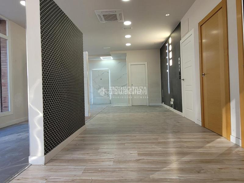 Foto 31a225a5-9596-4a05-ab3f-8d6d8077c8e4. Rent business premise in Grancasa Zaragoza