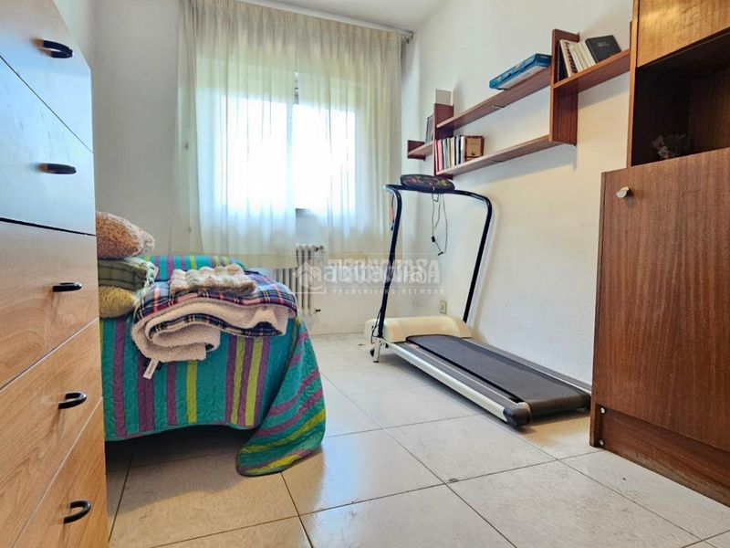 Foto 302752d4-e4e5-449c-93a1-10e67628c6c0. Dúplex amb calefacció aparcament piscina a Grancasa Zaragoza