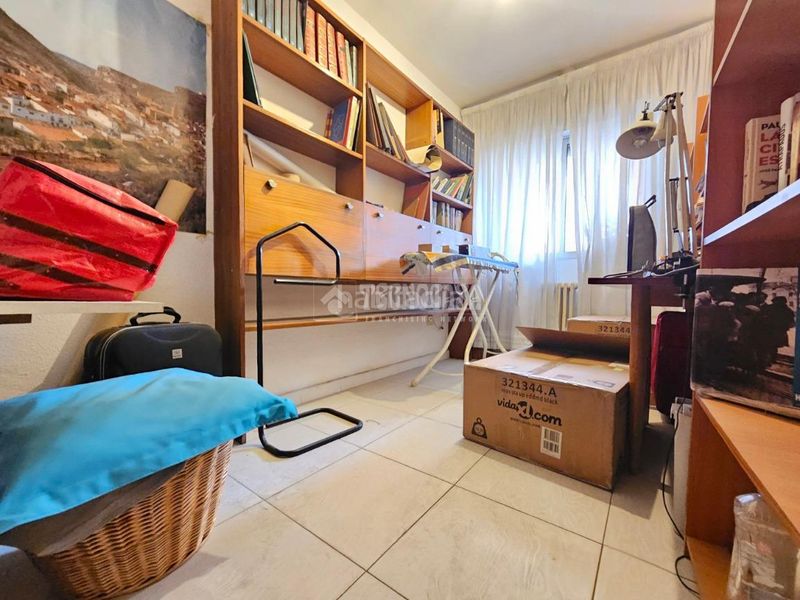 Foto aaba477b-9691-4bc7-8840-7d78437dade3. Dúplex amb calefacció aparcament piscina a Grancasa Zaragoza