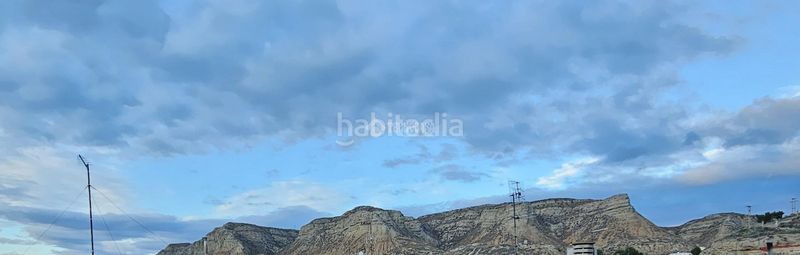 Foto c93d80e5-238f-42e8-8296-f25485258726. Edifici a Remolinos