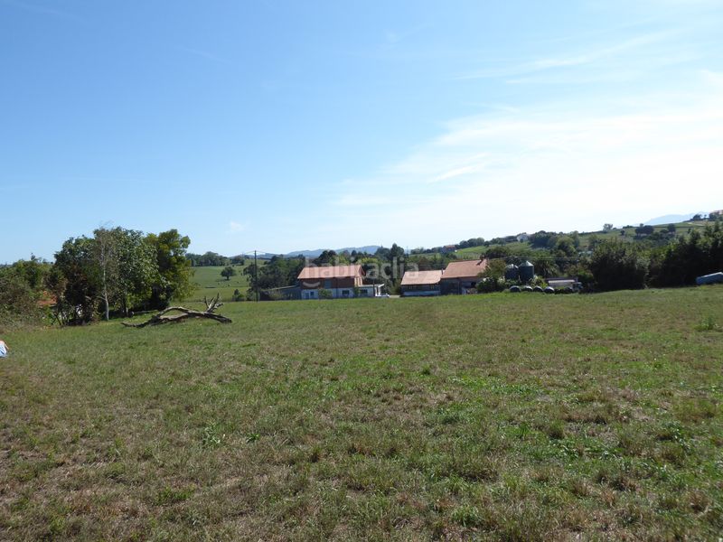 Foto 85f7bbb9-a72c-40e3-88ee-1bedd0e02b58. Finca rústica a Marina de Cudeyo