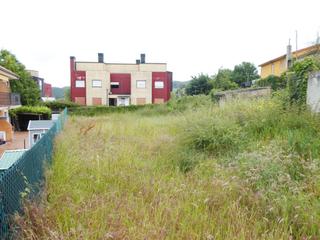 Terreny residencial  Barrio la canal. Finca con proyecto y licencia para construir 6 viviendas: 3 bajo