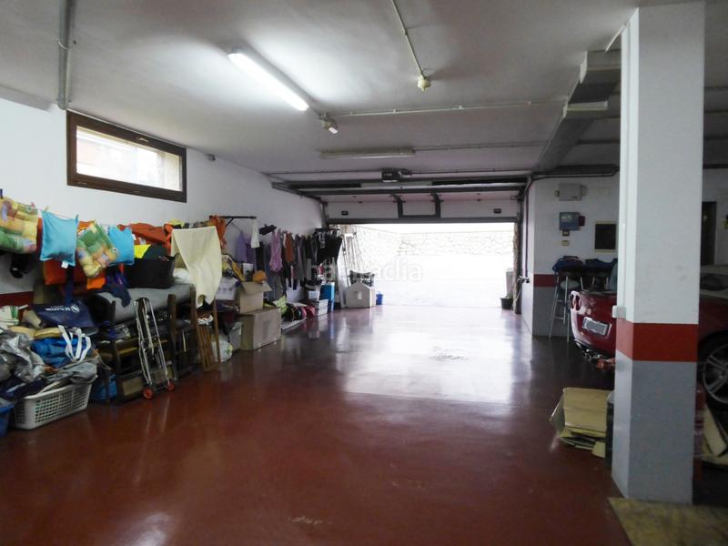 Foto 7c886953-6802-4a63-8998-178668479a26. Chalet mit kamin heizung parking in Maliaño Camargo