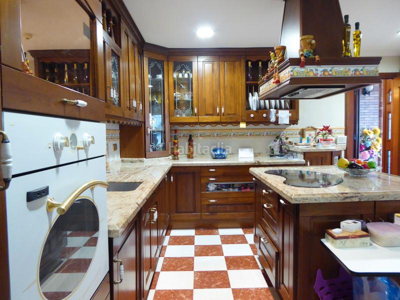 Foto 975fb745-6ac1-4bd7-9447-4dc28fe53cf0. Chalet mit kamin heizung parking in Maliaño Camargo