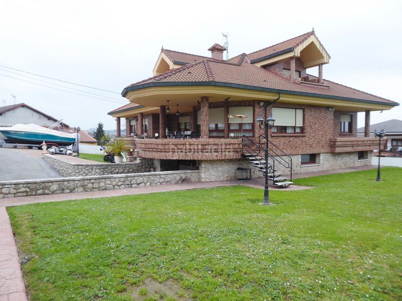 Foto b8c276f6-68c2-4c5a-8846-4c50487fc622. Chalet mit kamin heizung parking in Maliaño Camargo