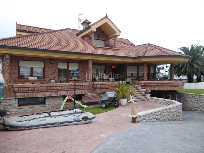 Foto ec88bc3a-62c7-4882-814d-b1aeab0c453b. Chalet mit kamin heizung parking in Maliaño Camargo