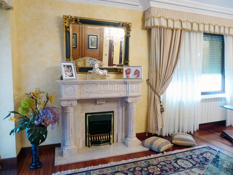 Foto c6d880e6-fd36-4f8a-8c6a-6a277fed8ee8. Chalet with fireplace heating parking in Maliaño Camargo